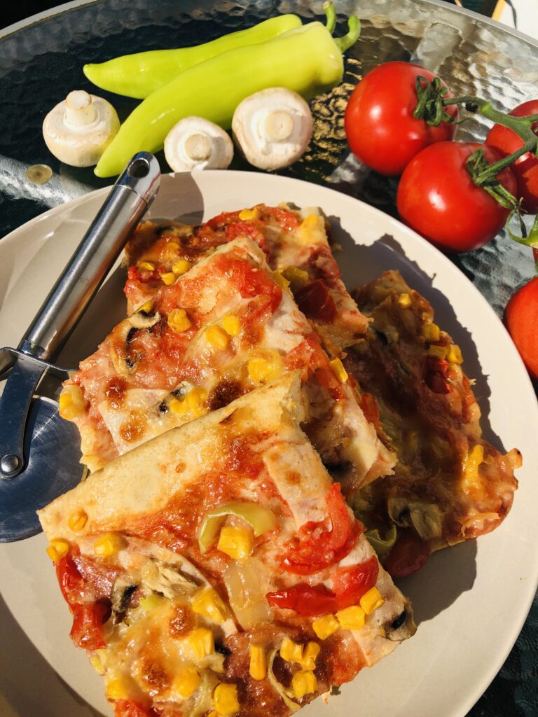 Prípravu pizze by som prirovnal rodinnej záležitosti. Ak ste sa rozhodli urobiť práve pizzu, predpokladám, že ju miluje celá rodina.